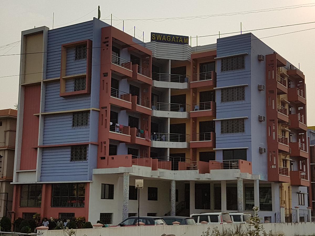 Swagatam International Hotell Tarapith Eksteriør bilde
