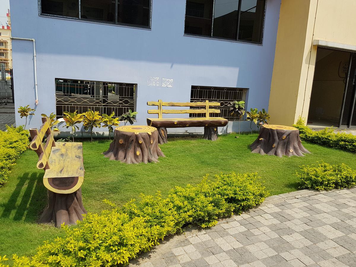 Swagatam International Hotell Tarapith Eksteriør bilde