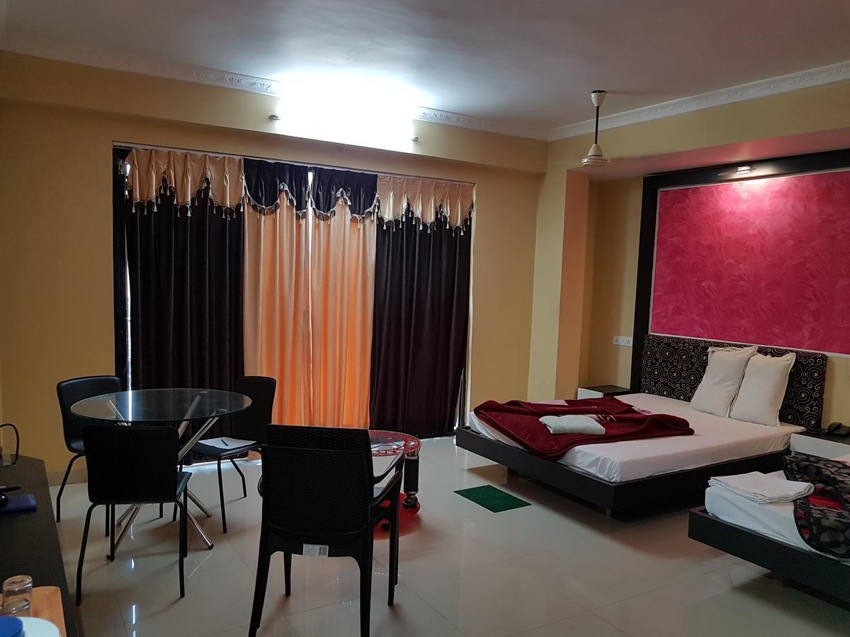 Swagatam International Hotell Tarapith Eksteriør bilde