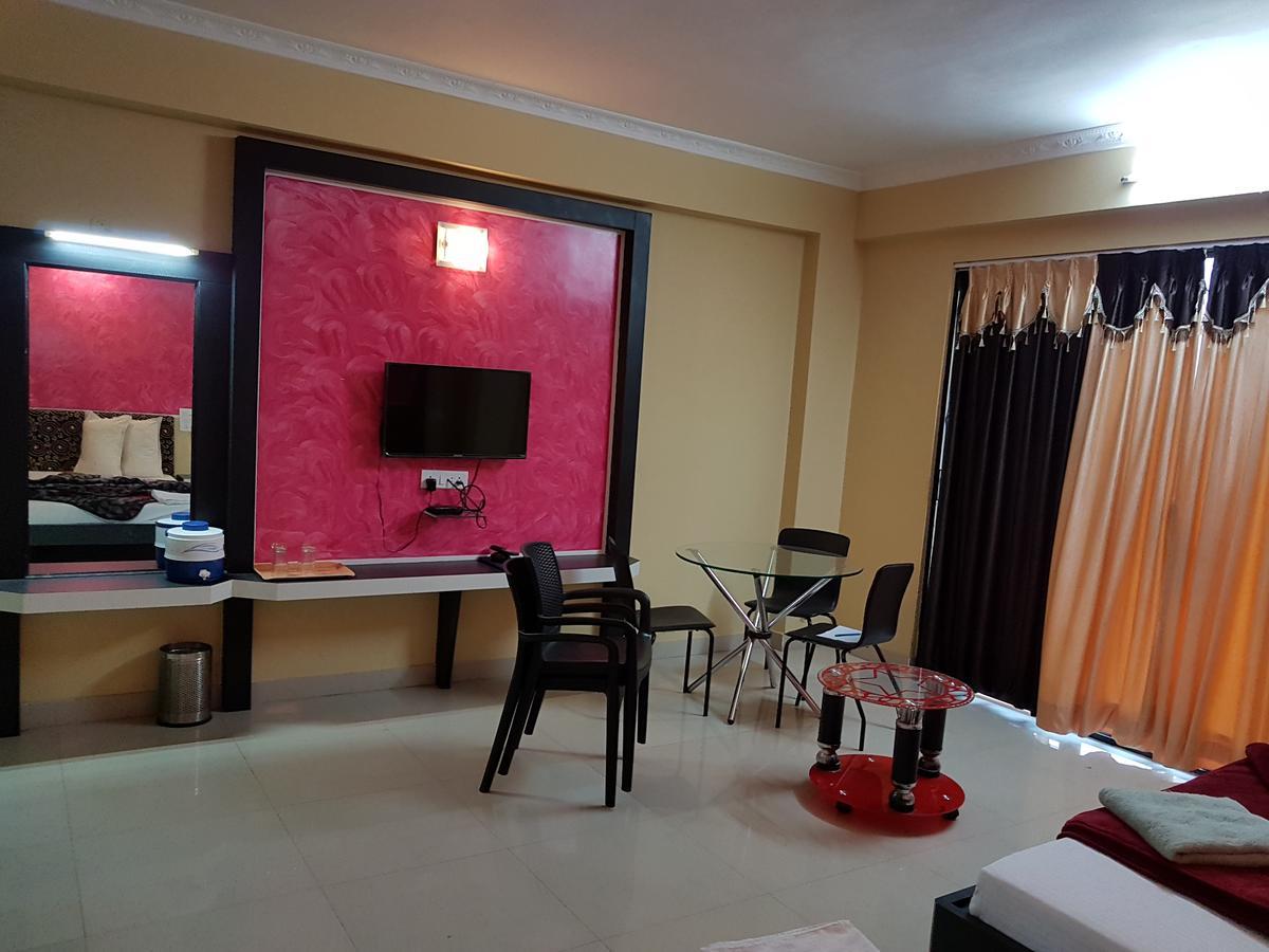 Swagatam International Hotell Tarapith Eksteriør bilde