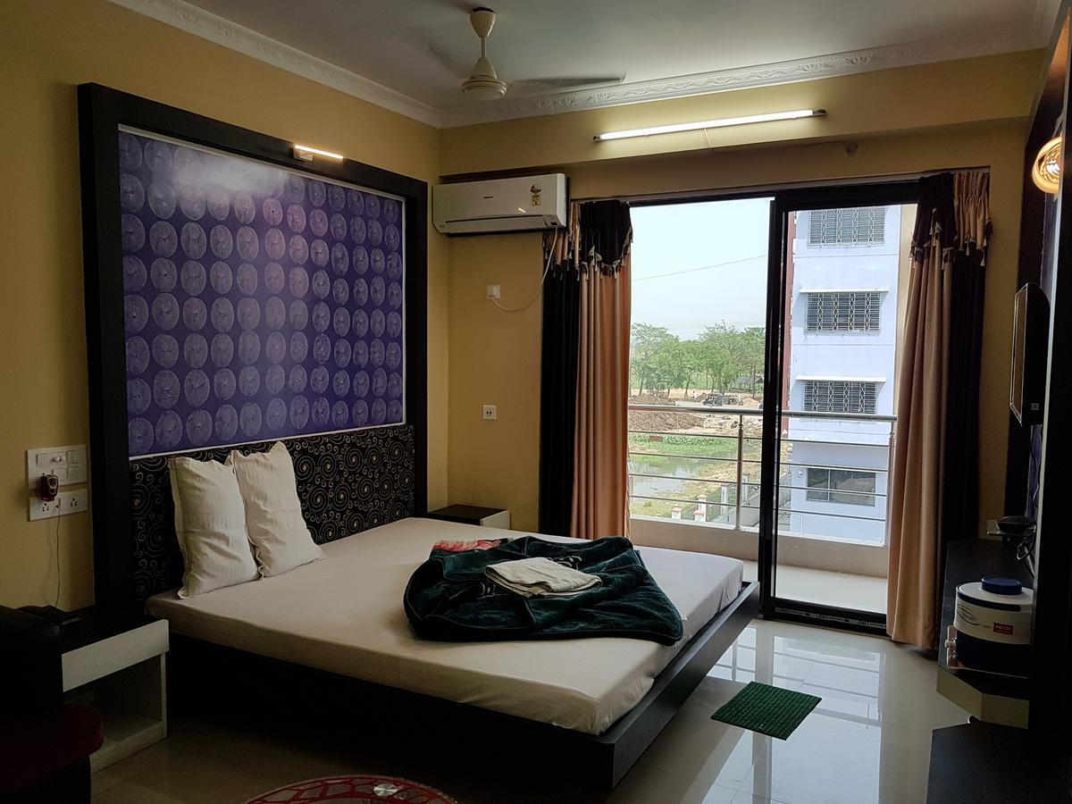 Swagatam International Hotell Tarapith Eksteriør bilde