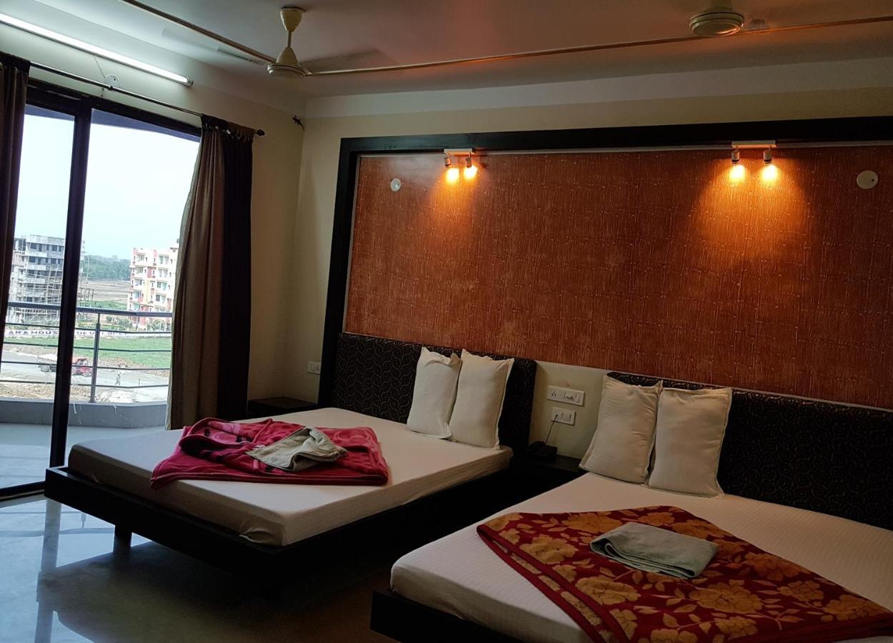 Swagatam International Hotell Tarapith Eksteriør bilde